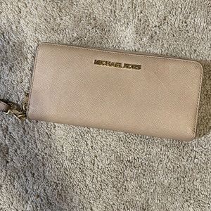 Michael Kors wrist wallet leather